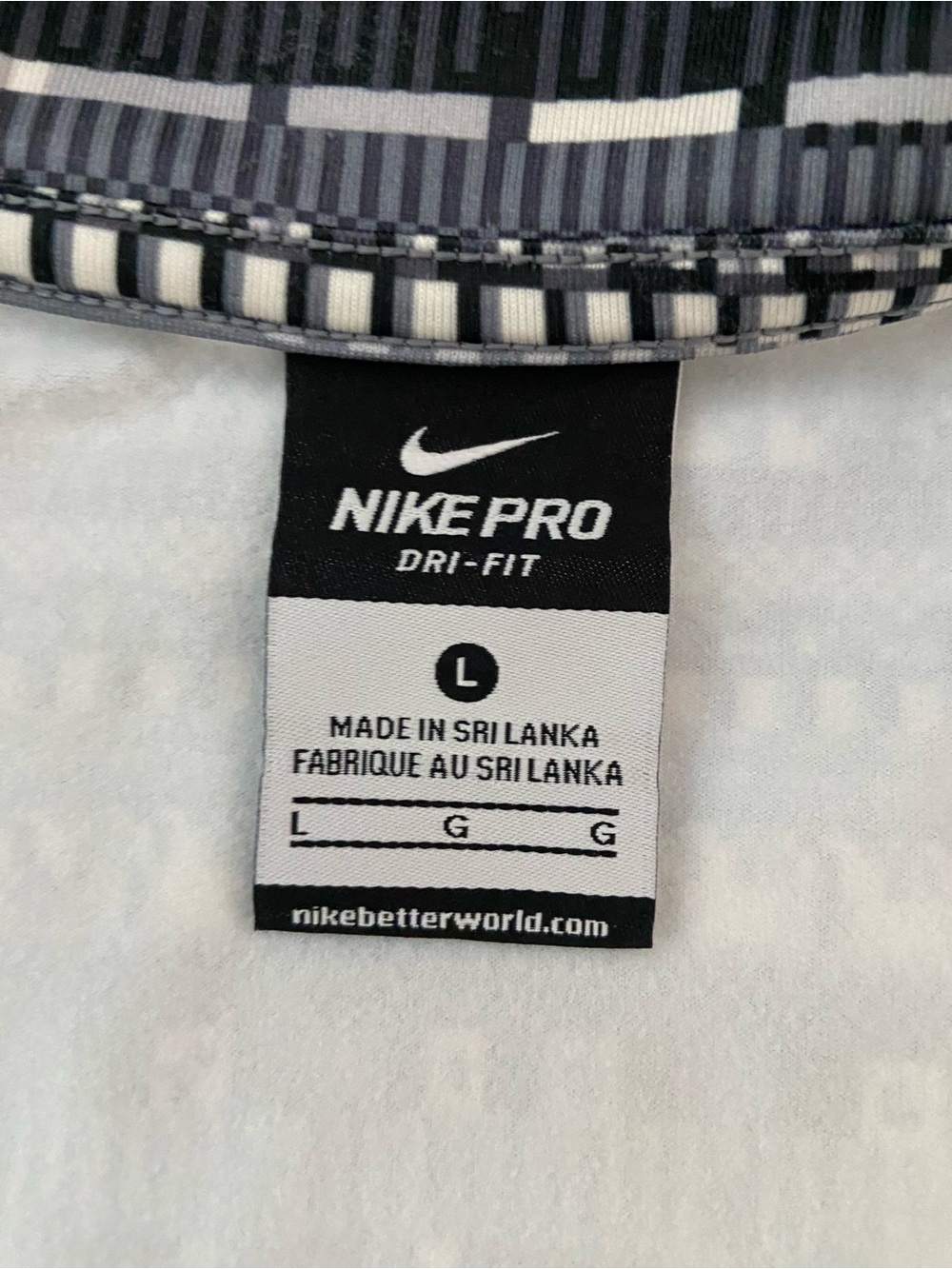 Nike Pro Hyperpro Dri-Fit Women's Black & White Patterned Half-Zip Top - Large - Picture 2 of 10